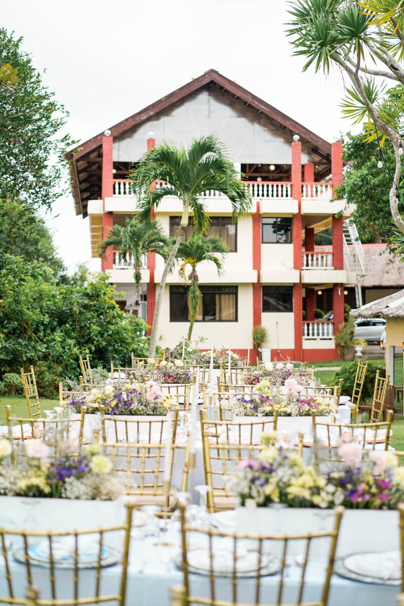 Wuthering Heights Bed & Breakfast By The Sea Dumaguete City Exterior foto